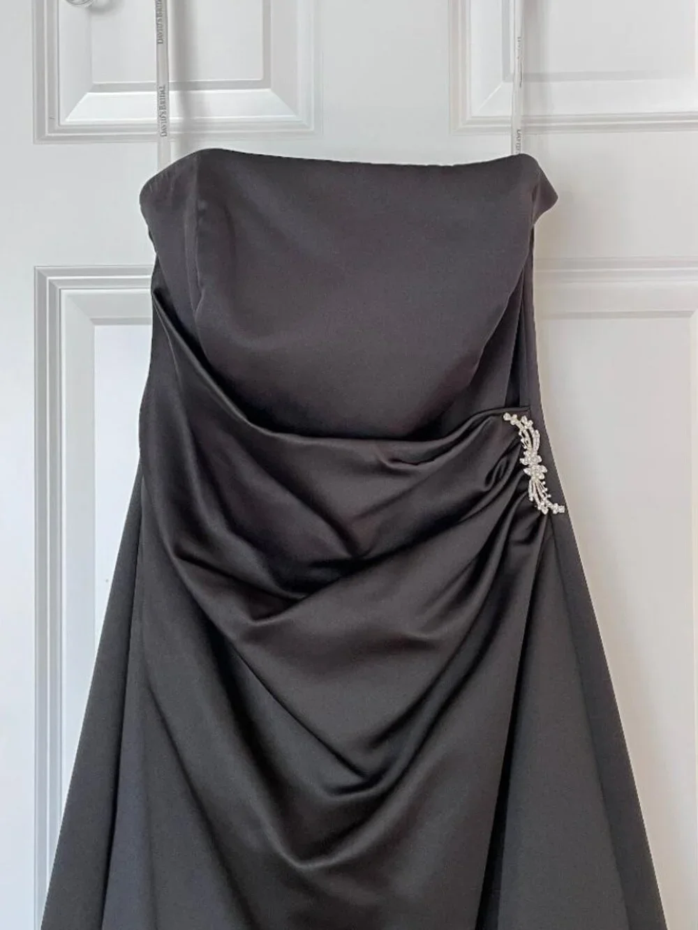 David’s Bridal Black Strapless Formal Gown/Dress/Prom Ruched Waist Sz 10 EXC - Picture 2 of 7